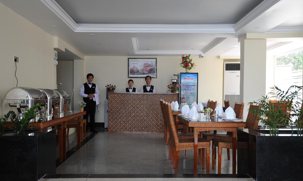 Hotel Wardan Yangon Exterior foto
